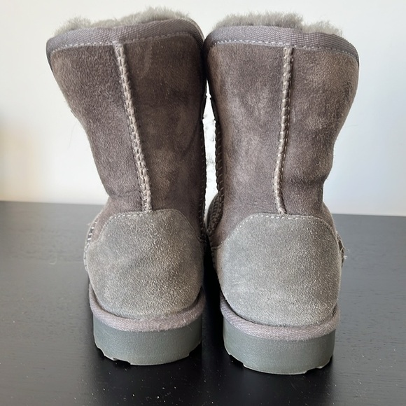 Streetwear Society Gray Faux-Suede Cozy Winter Slippers Size 5 - Picture 6 of 7